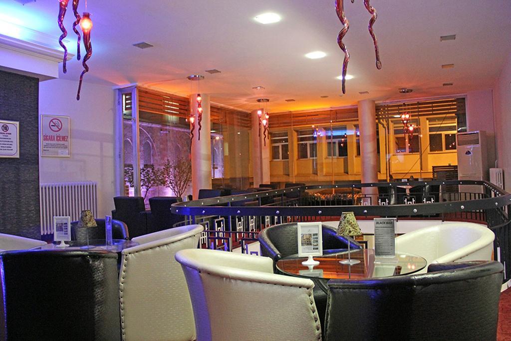 阿迪克酒店 伯萨 外观 照片